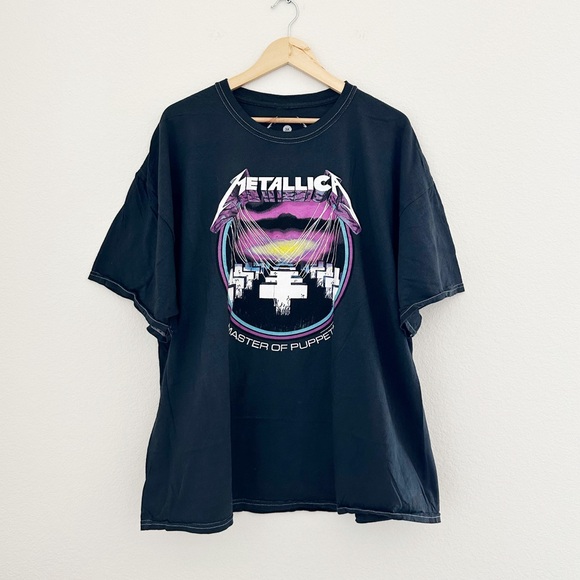 Metallica Tops - NEW Metallica Master of Puppets Graphic Tee